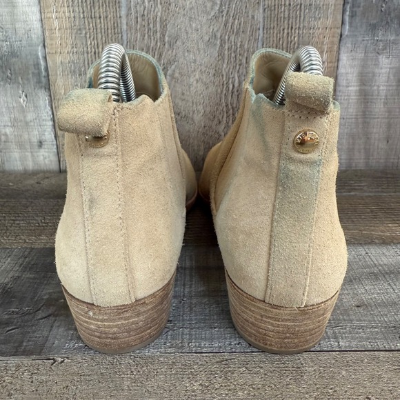 Womens Michael Kors Thea Beige Suede Casual Chelsea Ankle Boots Booties Size 6 M - Picture 4 of 12
